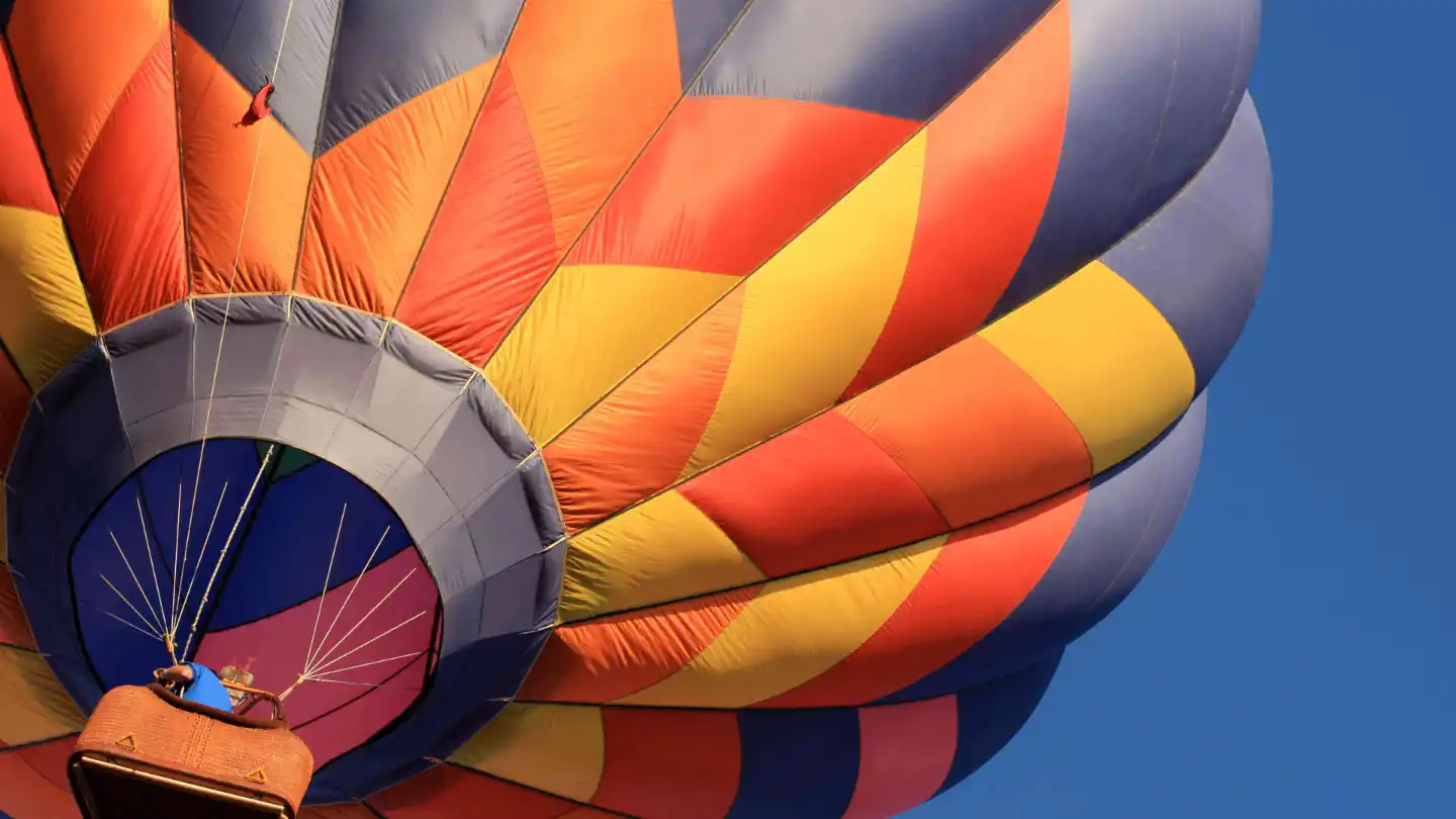 Chiang Rai International Balloon Festival zoom