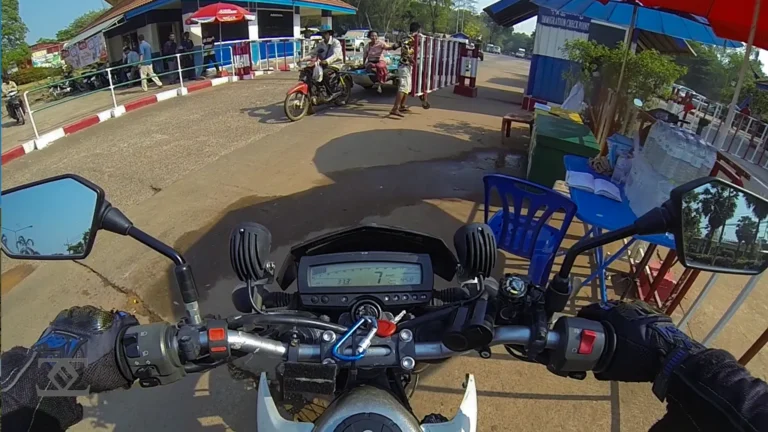 Border-Crossing-Cambodia-Thailand-MotoGirlThailand
