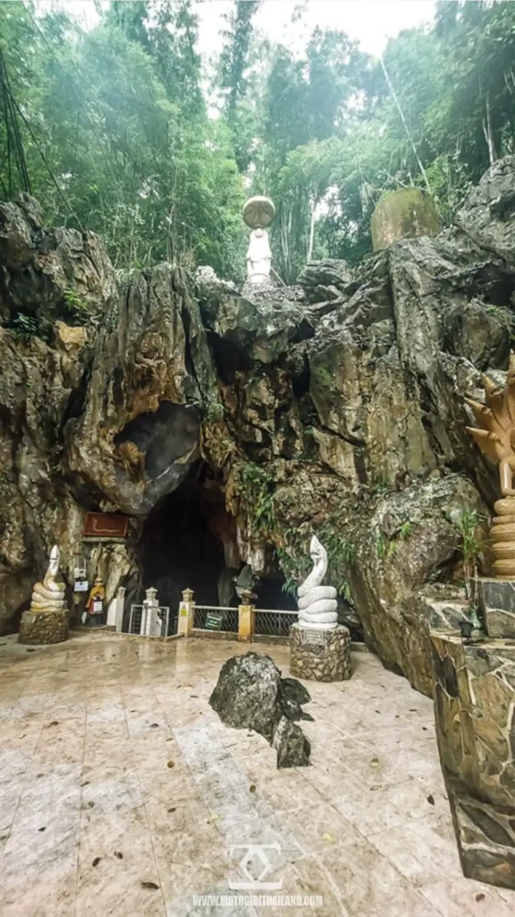 Nakha Charoen Tham Cave