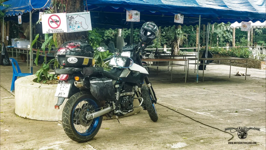 Nakha Charoen Tham Cave