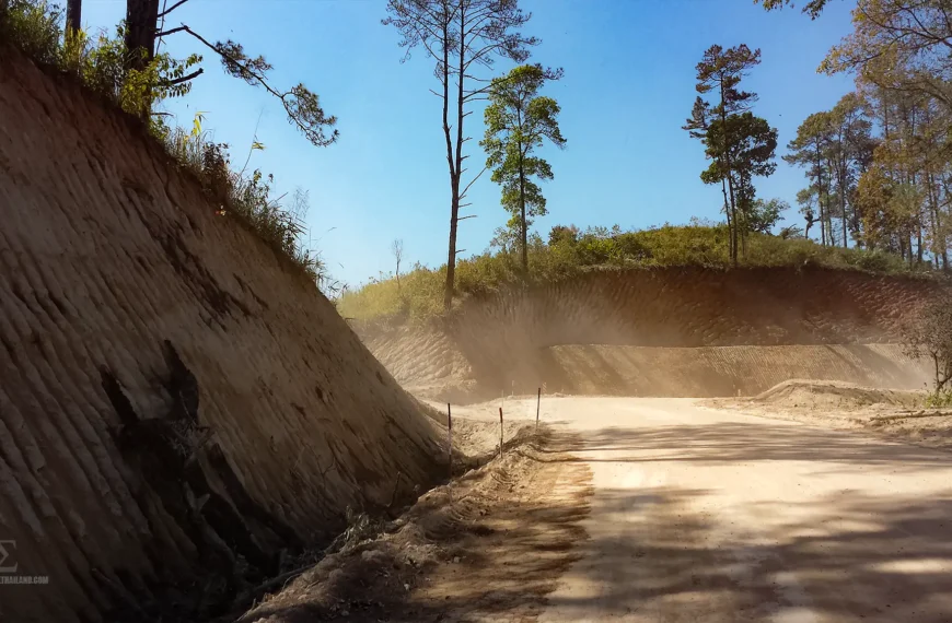 Wat Chan Dirt Ride