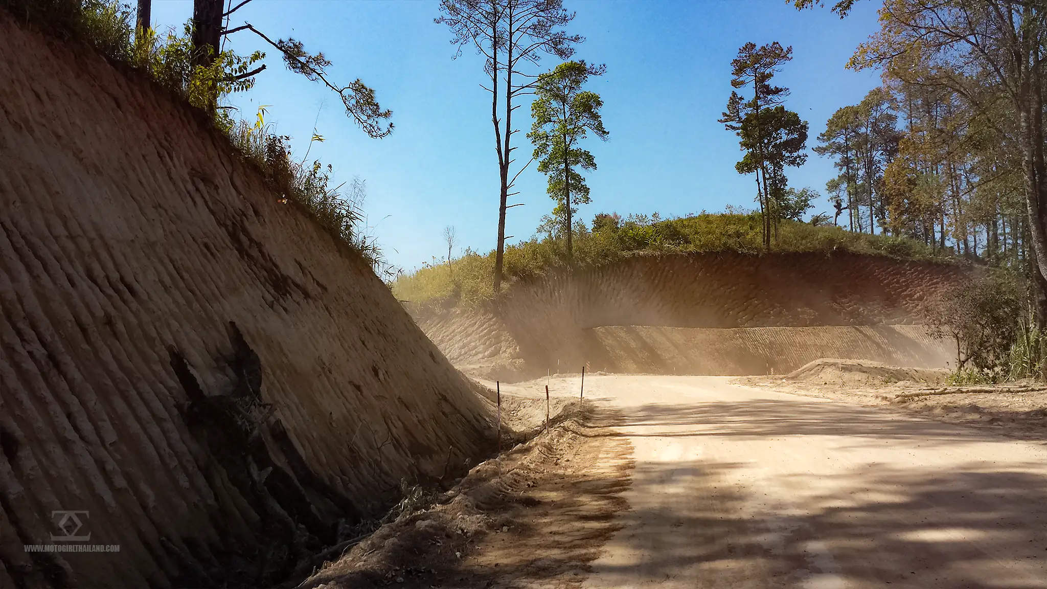 Wat Chan Dirt Ride