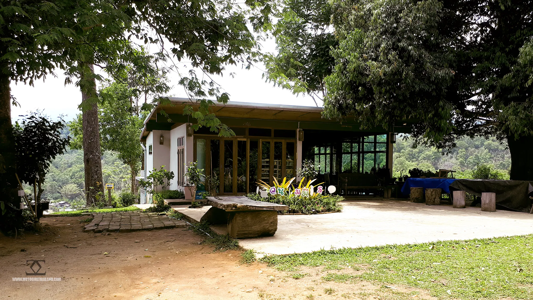 32 Coffee Hill
