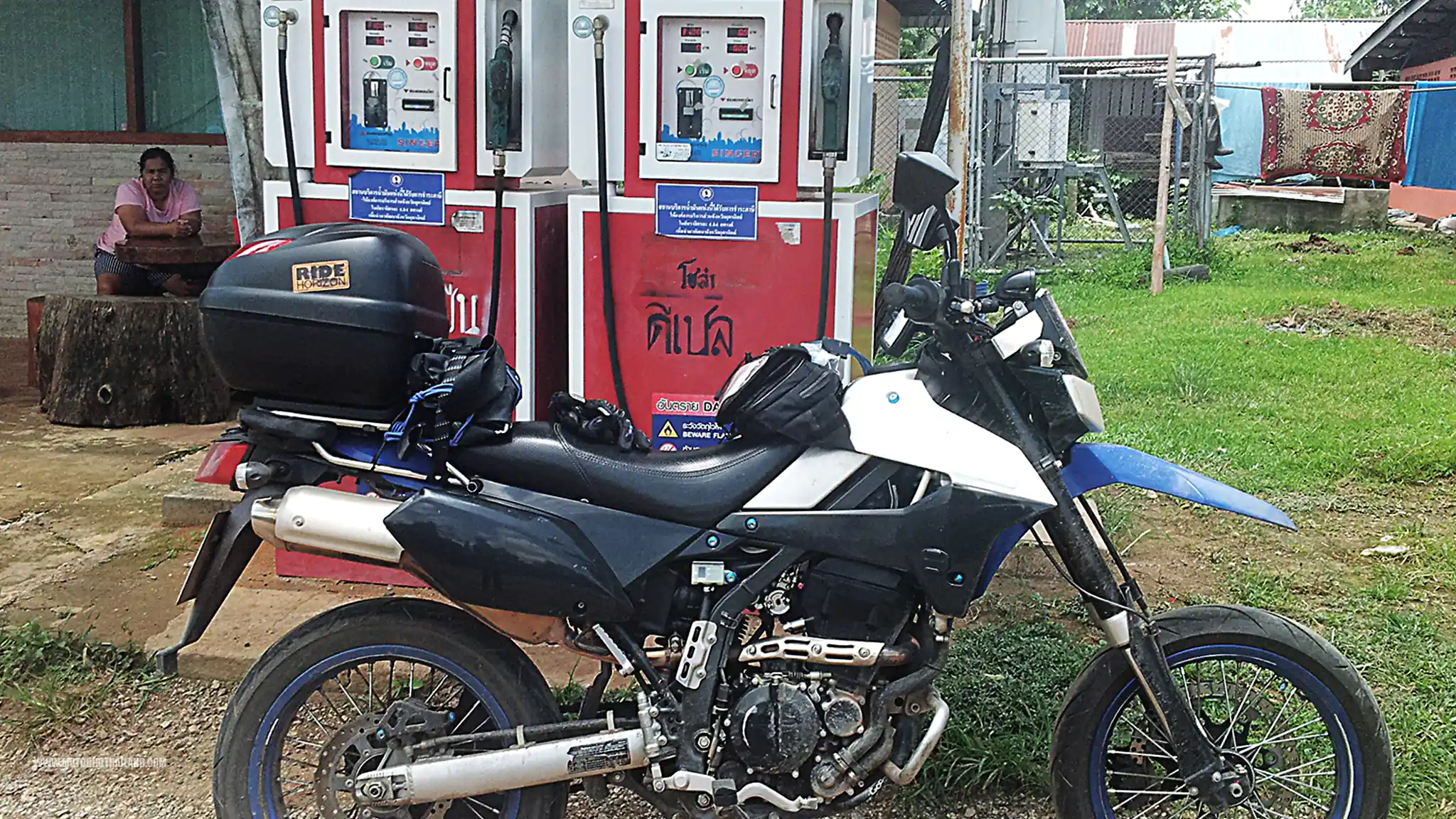 Route to Sirikit Dam Self-Service Petrol