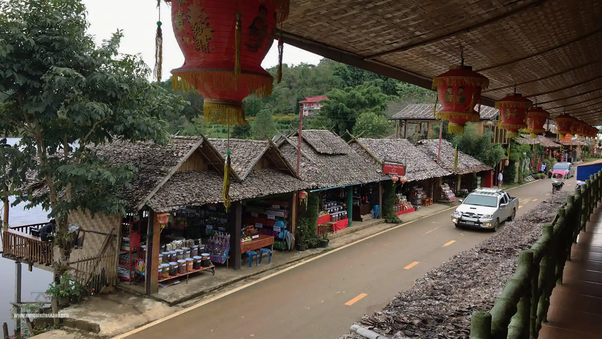 Ban Rak Thai