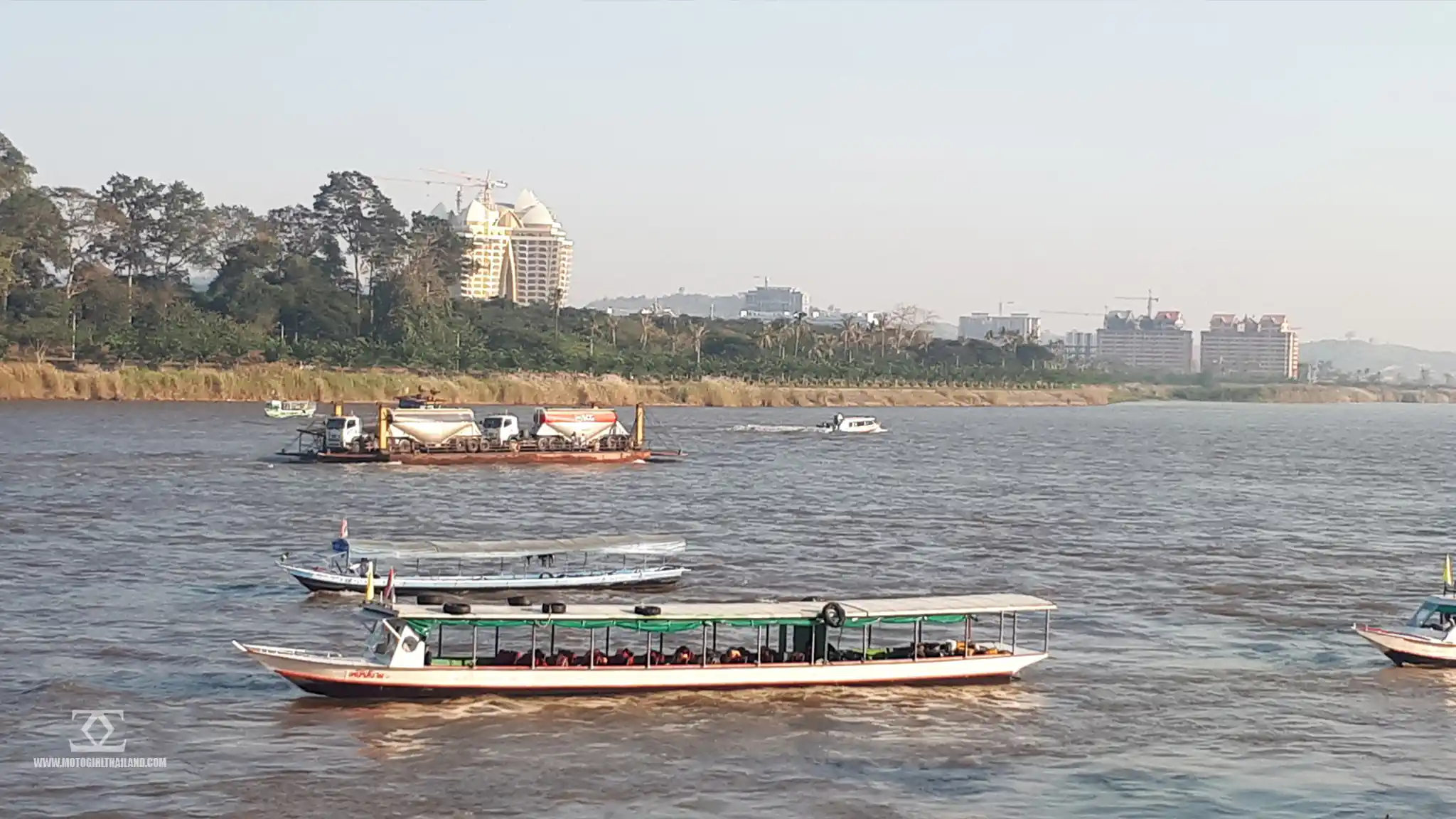 Golden Triangle Chiang Saen Immigration