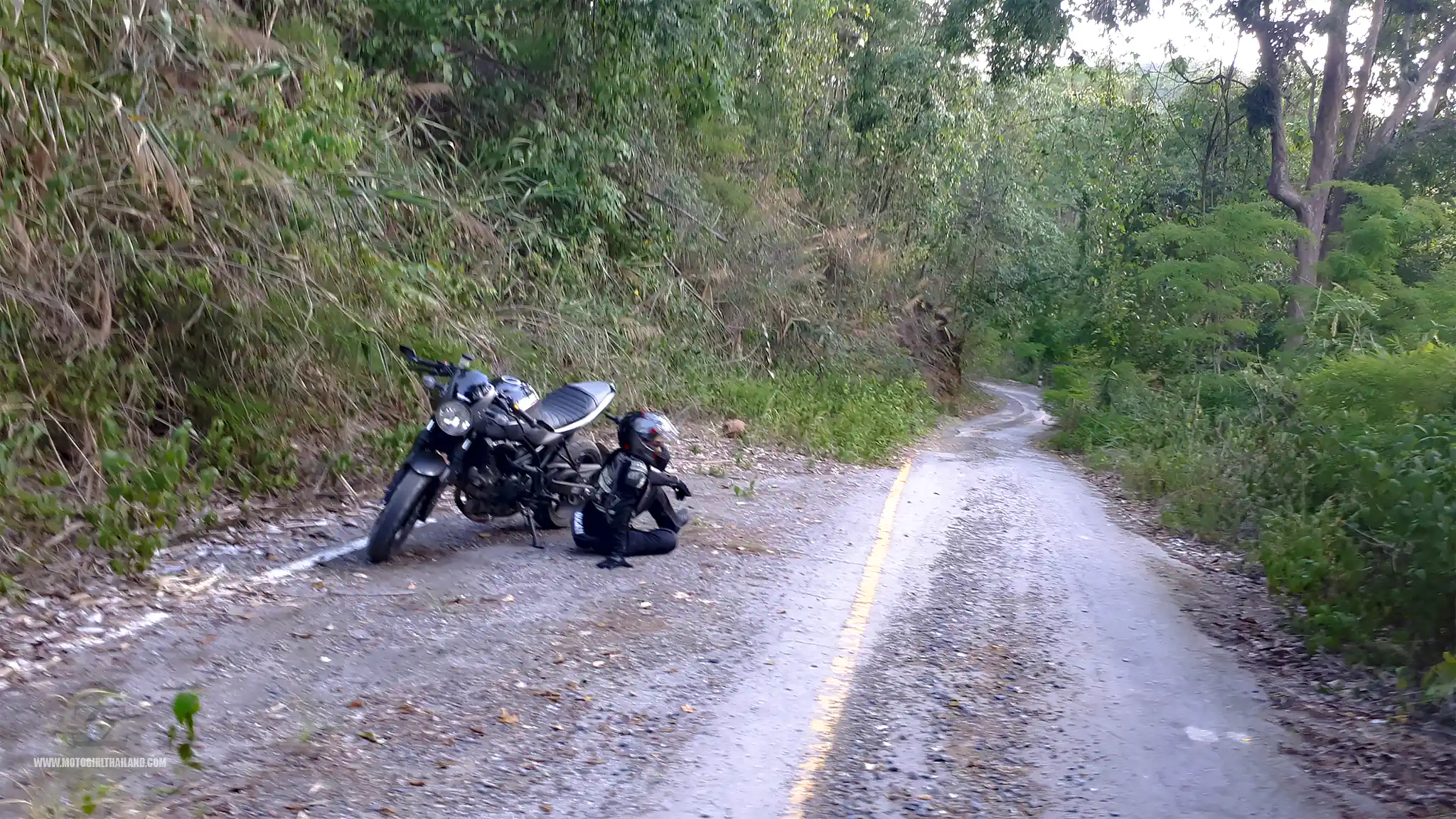 Route to Mae Kuang Dam Suspension Bridge