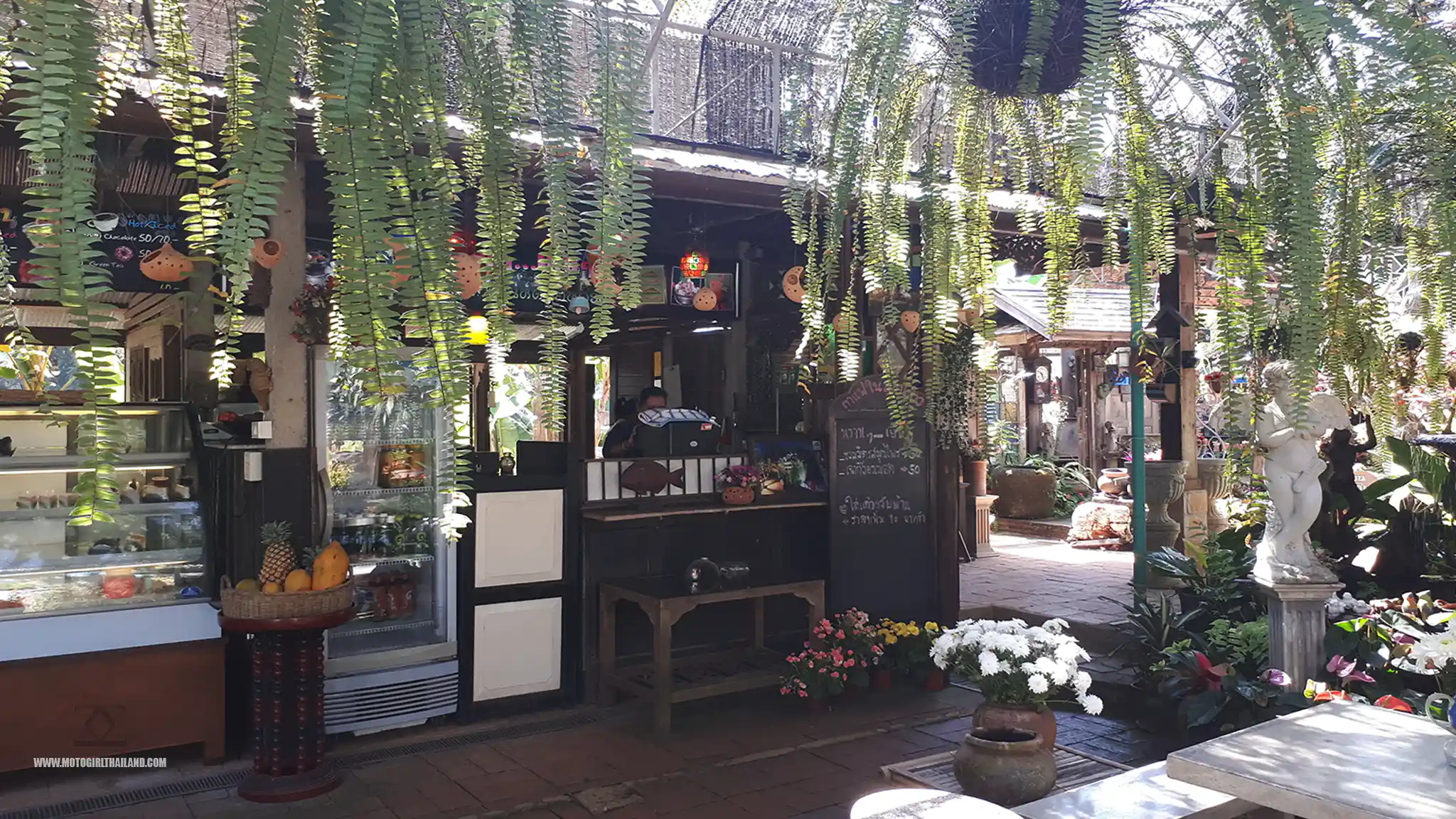 Chiang Dao Cafe Restaurant