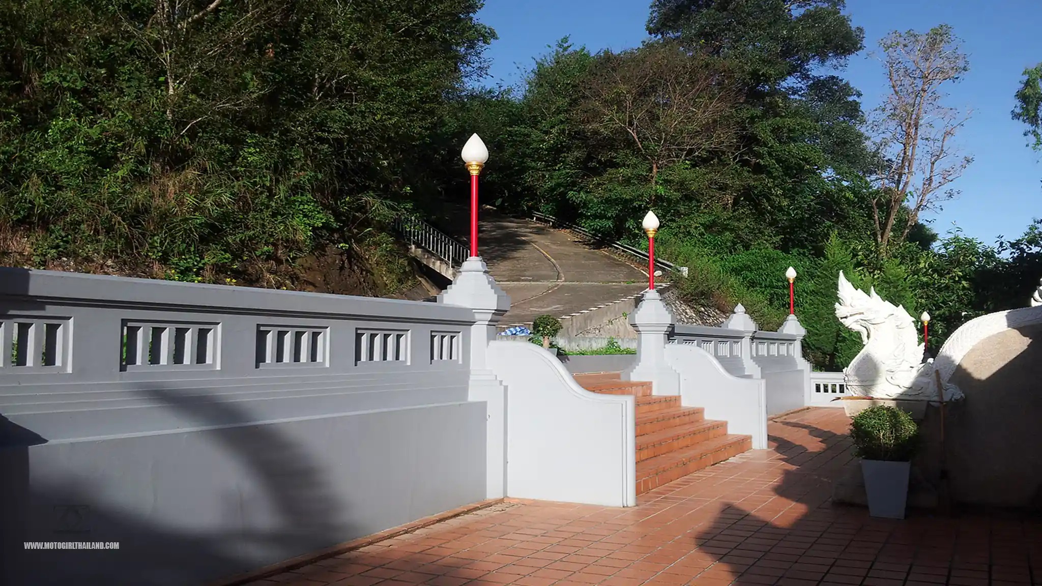 Doi Mae Salong Temple View