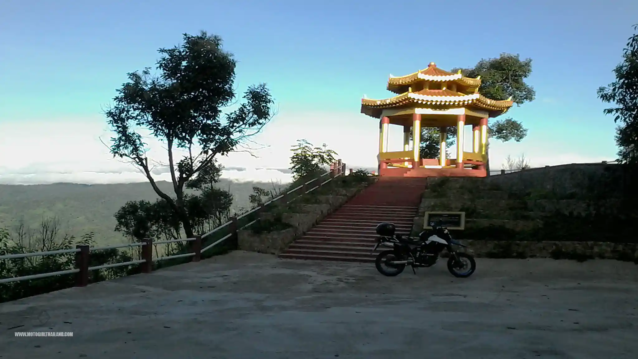 Doi Mae Salong Temple Pagoda