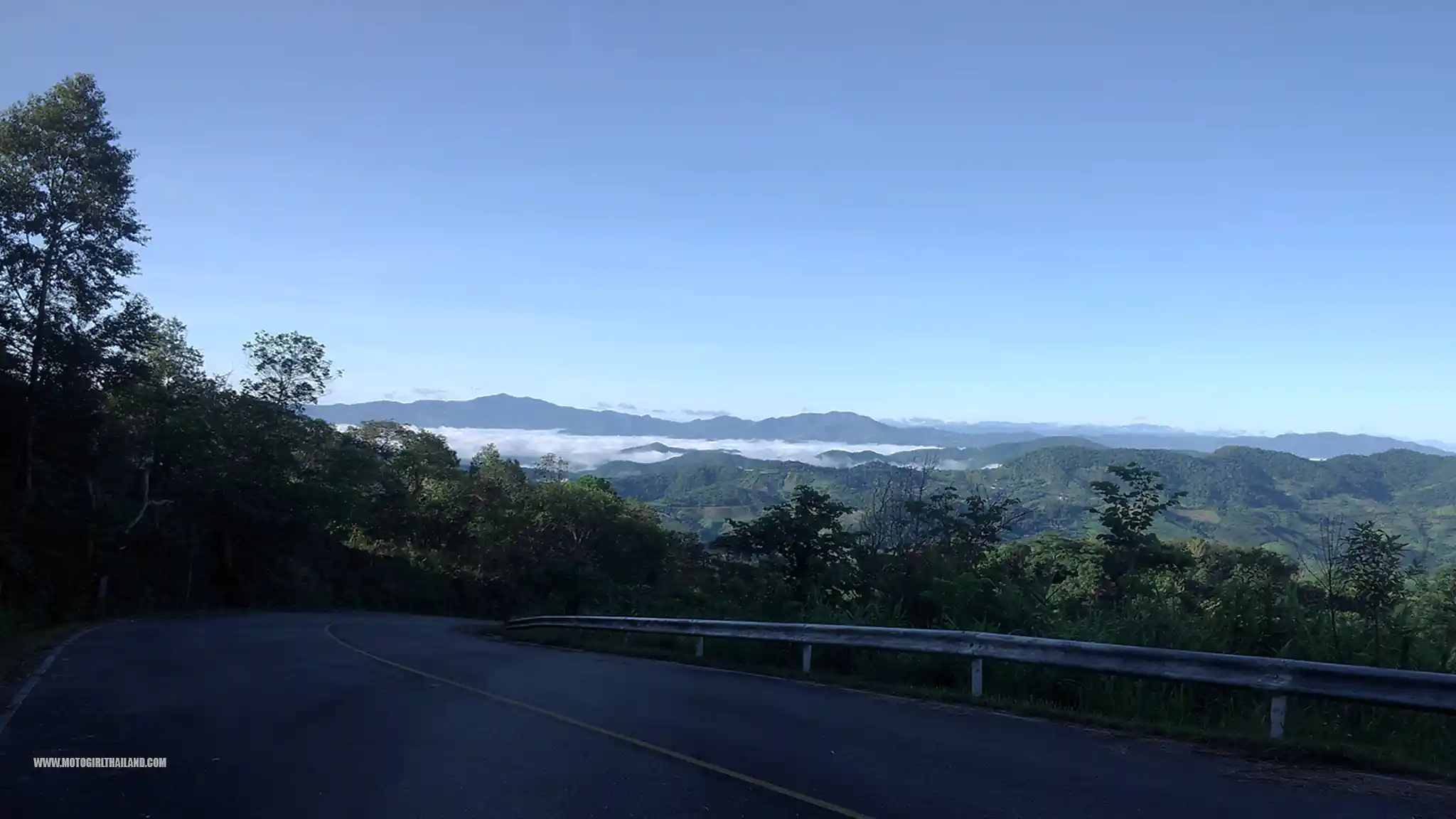 Doi Mae Salong Temple View