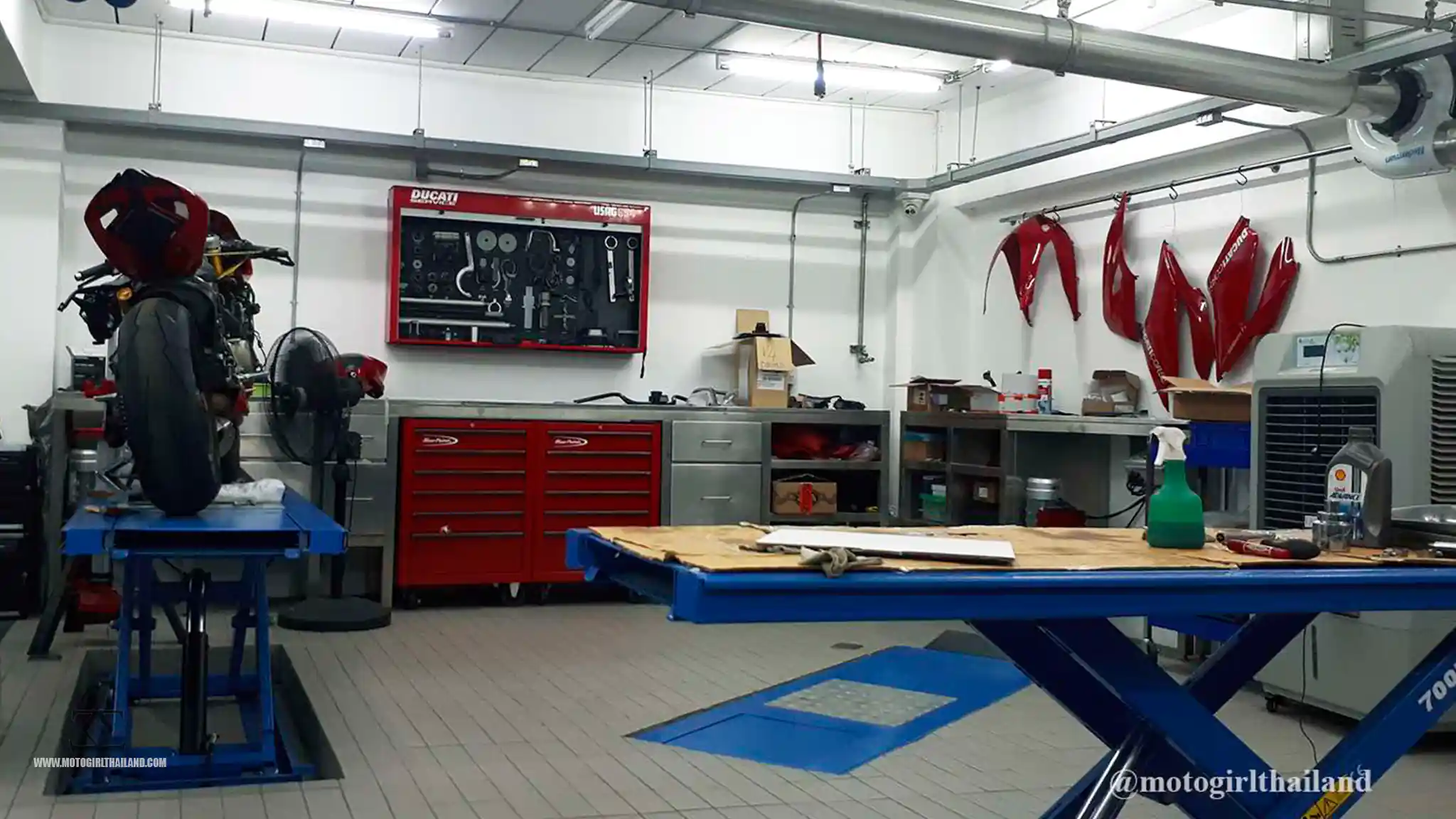 Ducati DART Tours Garage