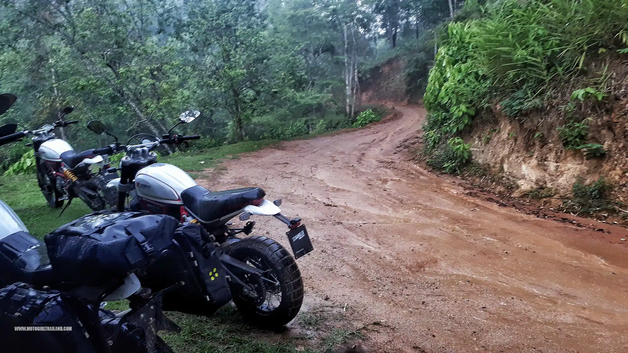 Ducati Ride Chiang Dao Mud San Pa Kia Viewpoint Mountain