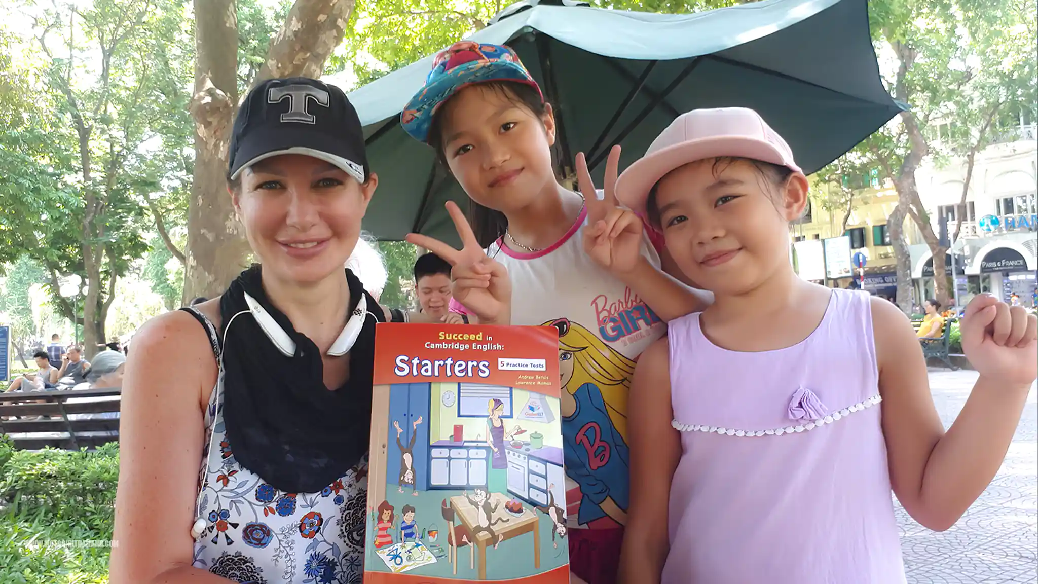 Hanoi Little Girls English