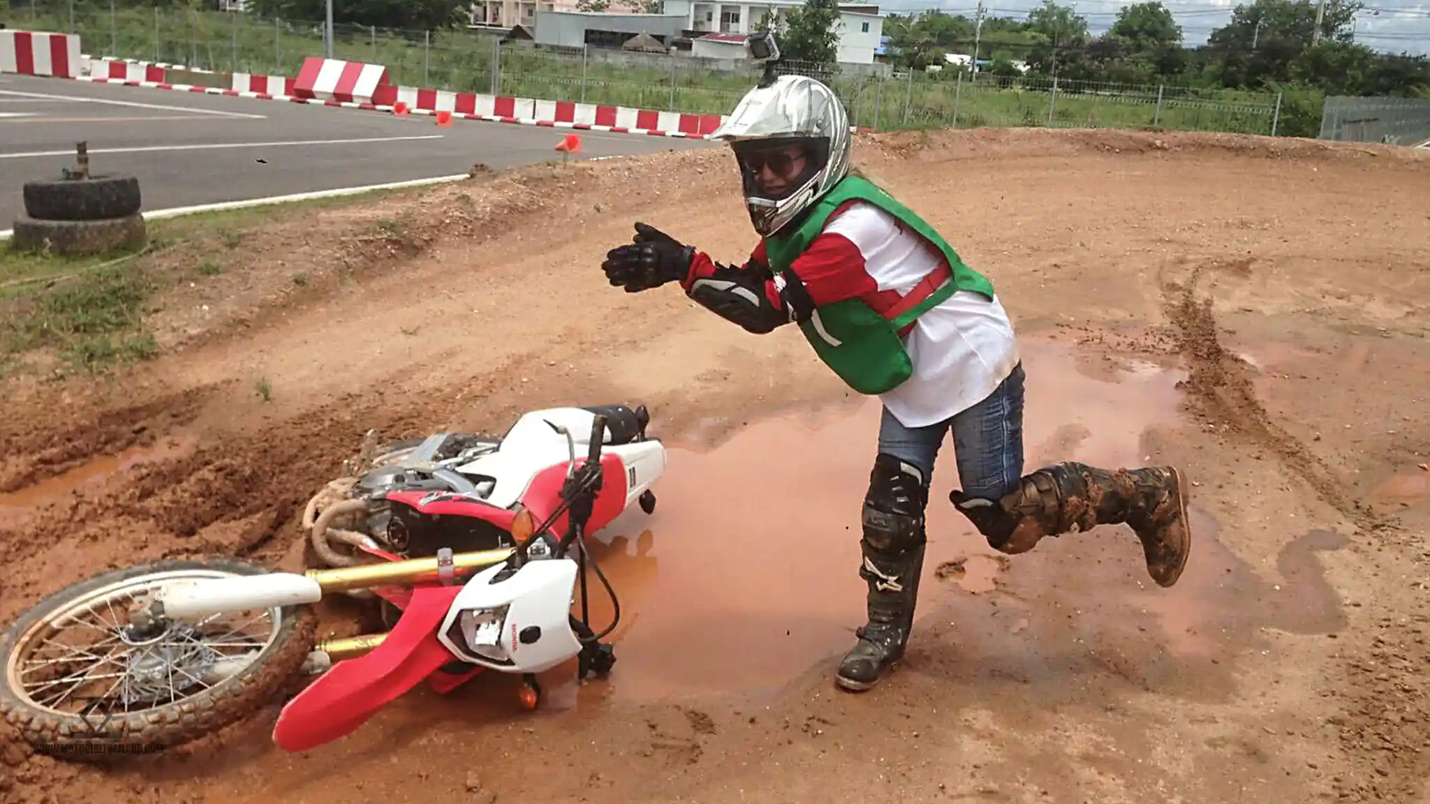 Honda Safety Riding Experienced DIrt