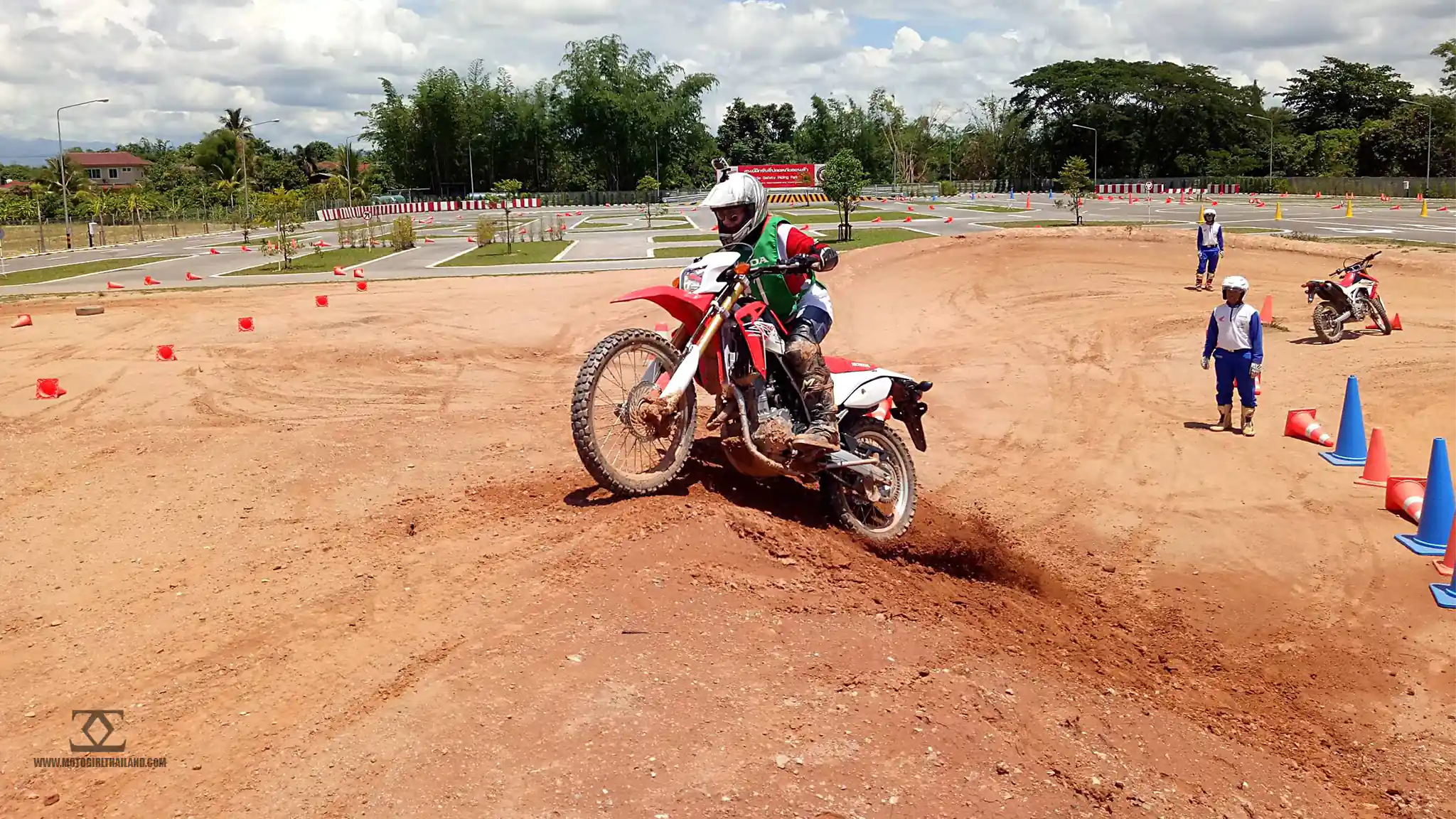 Honda Safety Riding Experienced DIrt