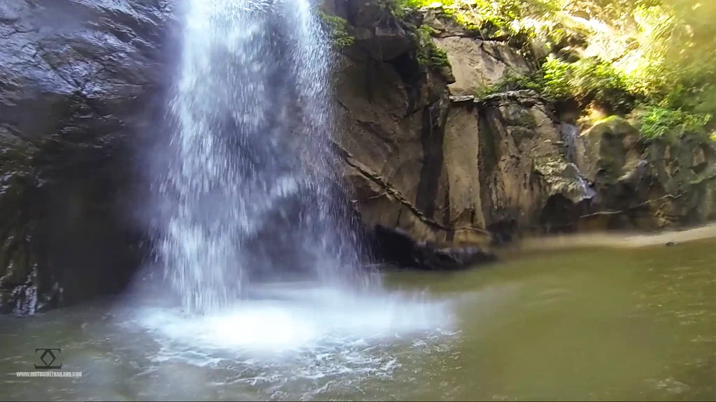 Mok Fa Waterfall