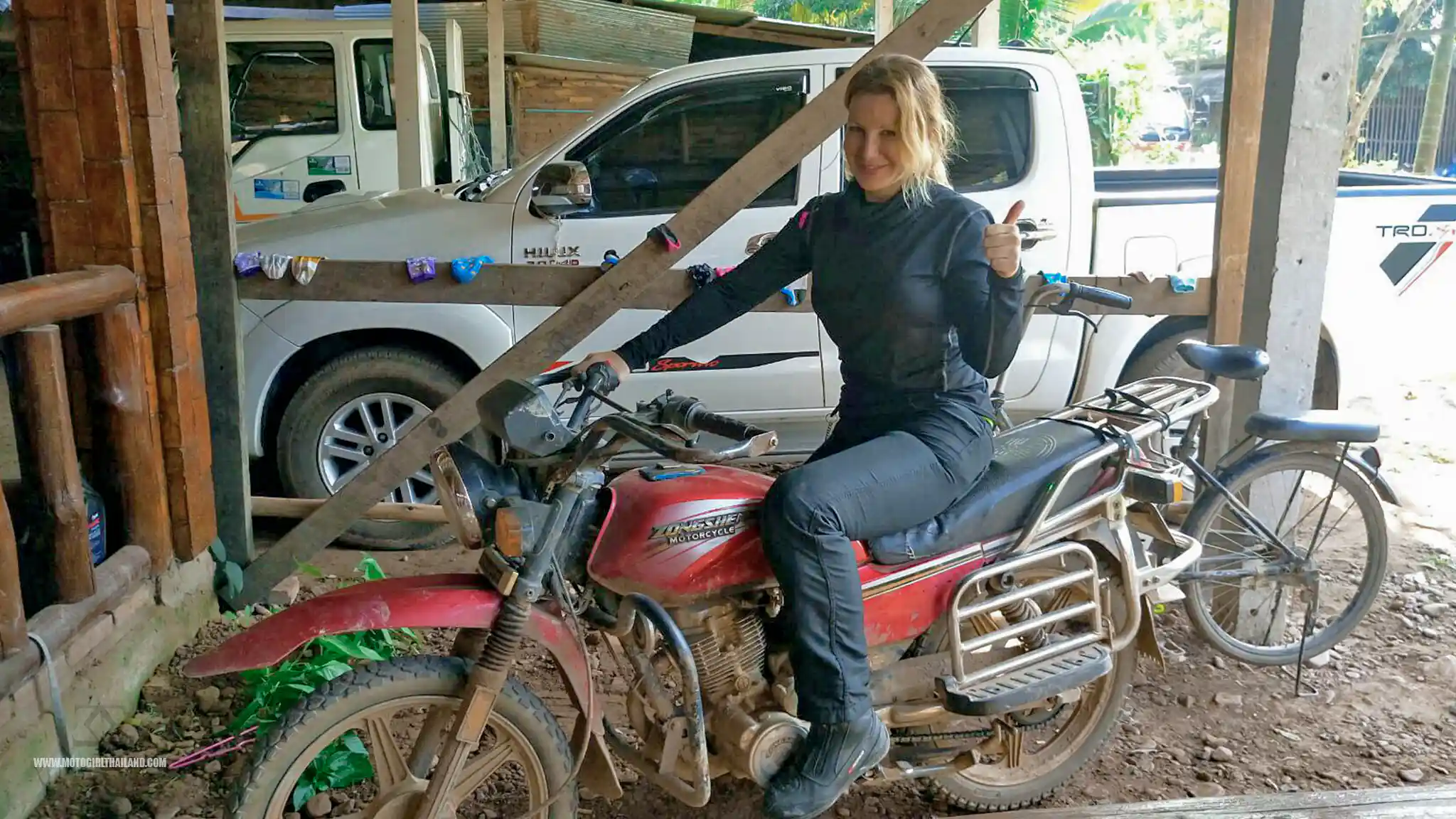 Laos Muang Sing Accommodation Food