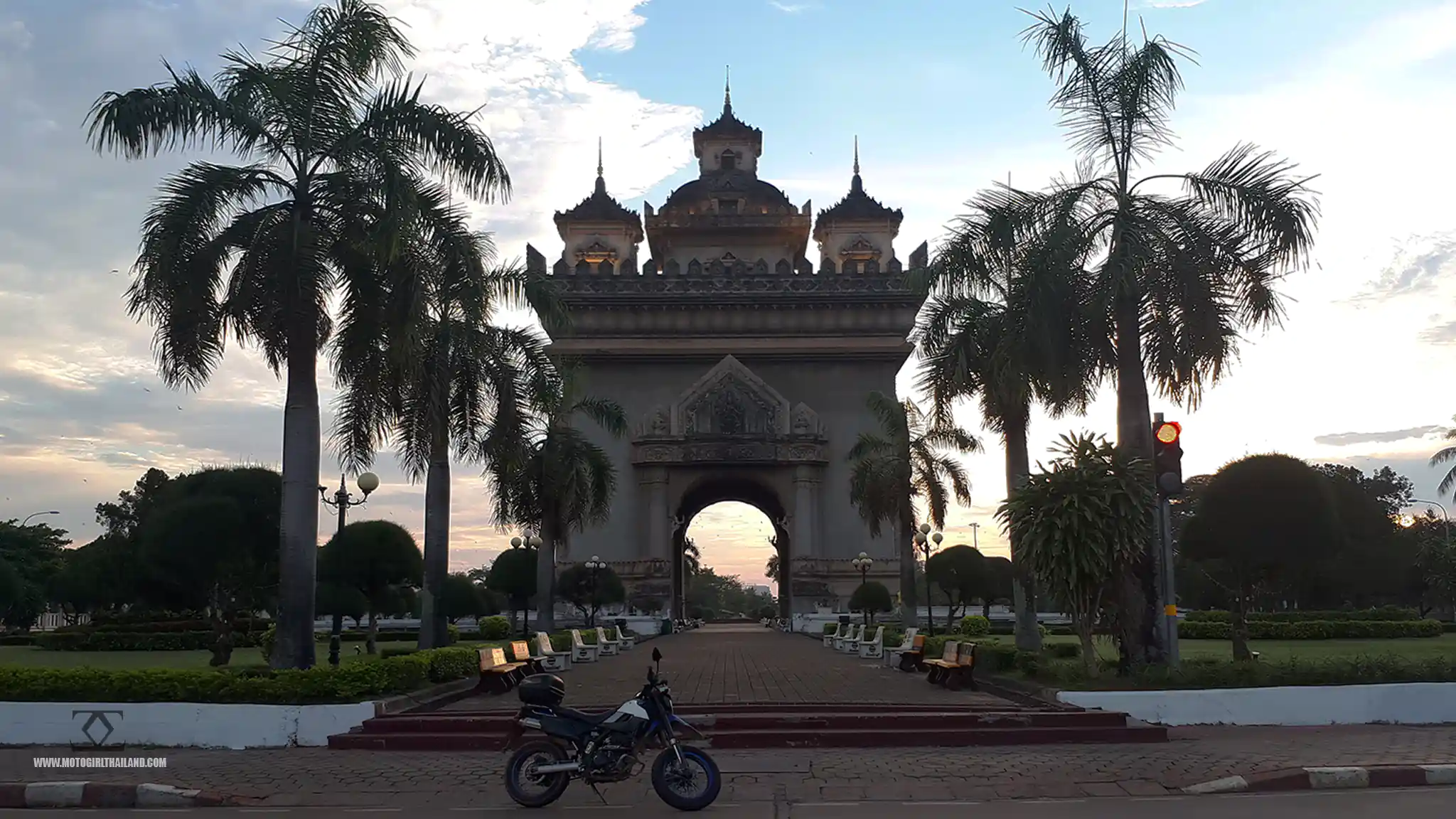 Laos Vientiane Monument