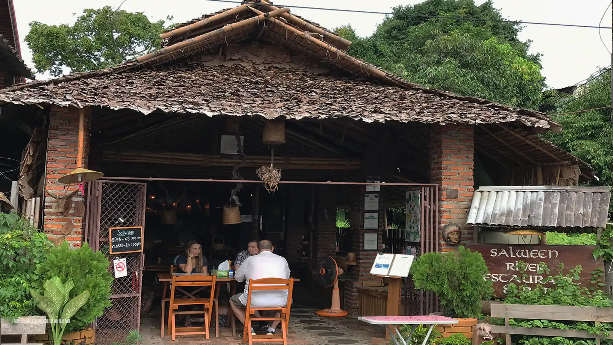 Mae Hong Son Salween River Restaurant