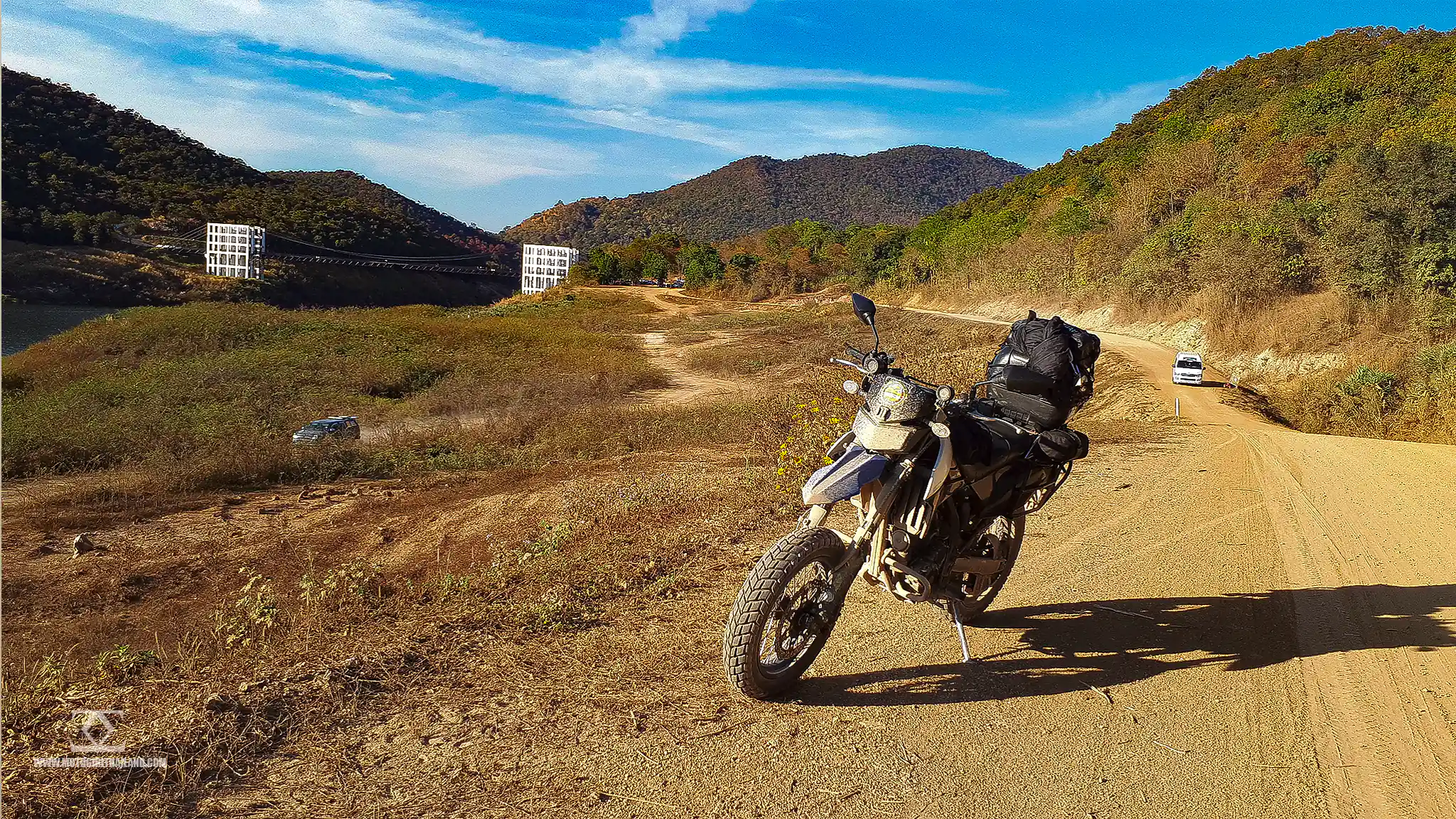 Mae Khuang Dam Suspension Bridge