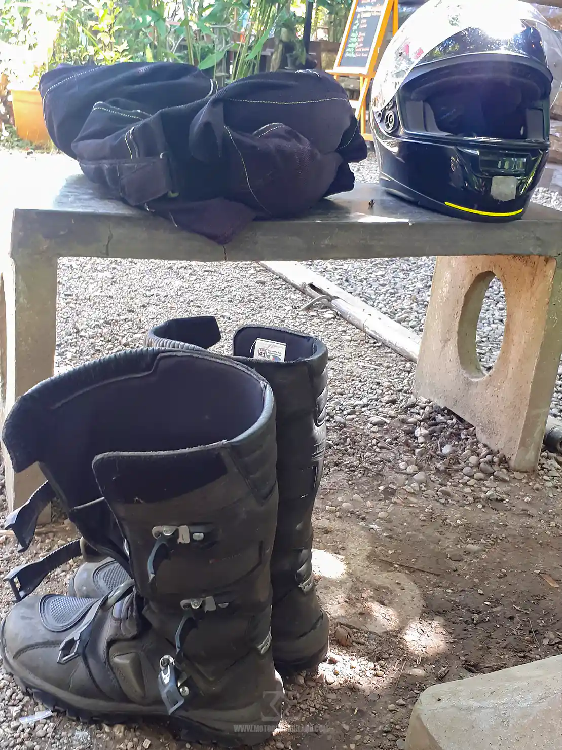 GT Rider Memorial Chedi Mae Hong Son