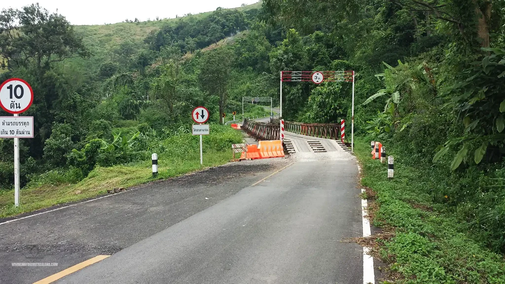 Phu Chi Fa Broken Up Road Landslide