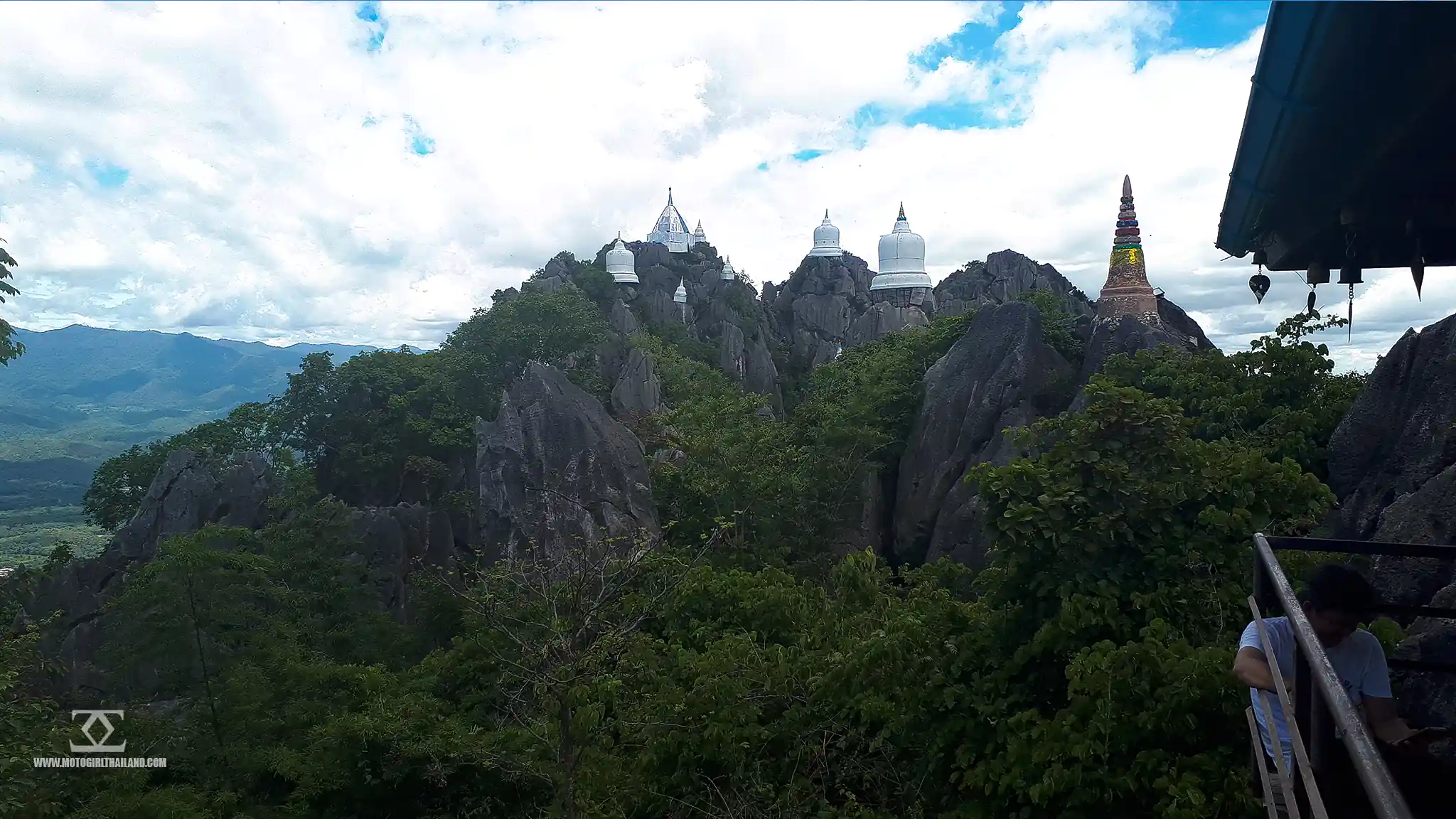 Wat Chaloemprakiet Temple