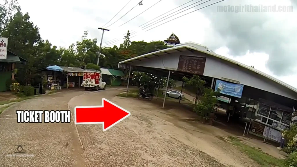 Wat Chaloemprakiet Ticket Booth
