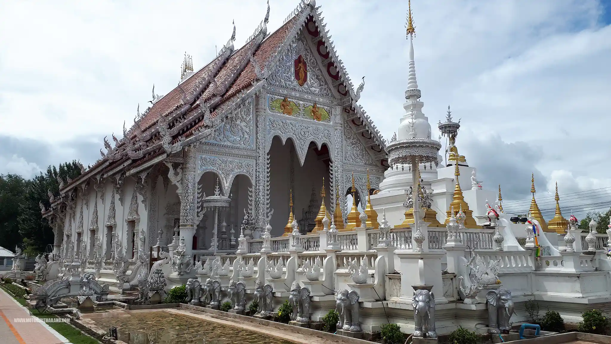 Wat Chaloemprakiet Lampang Route Day 2