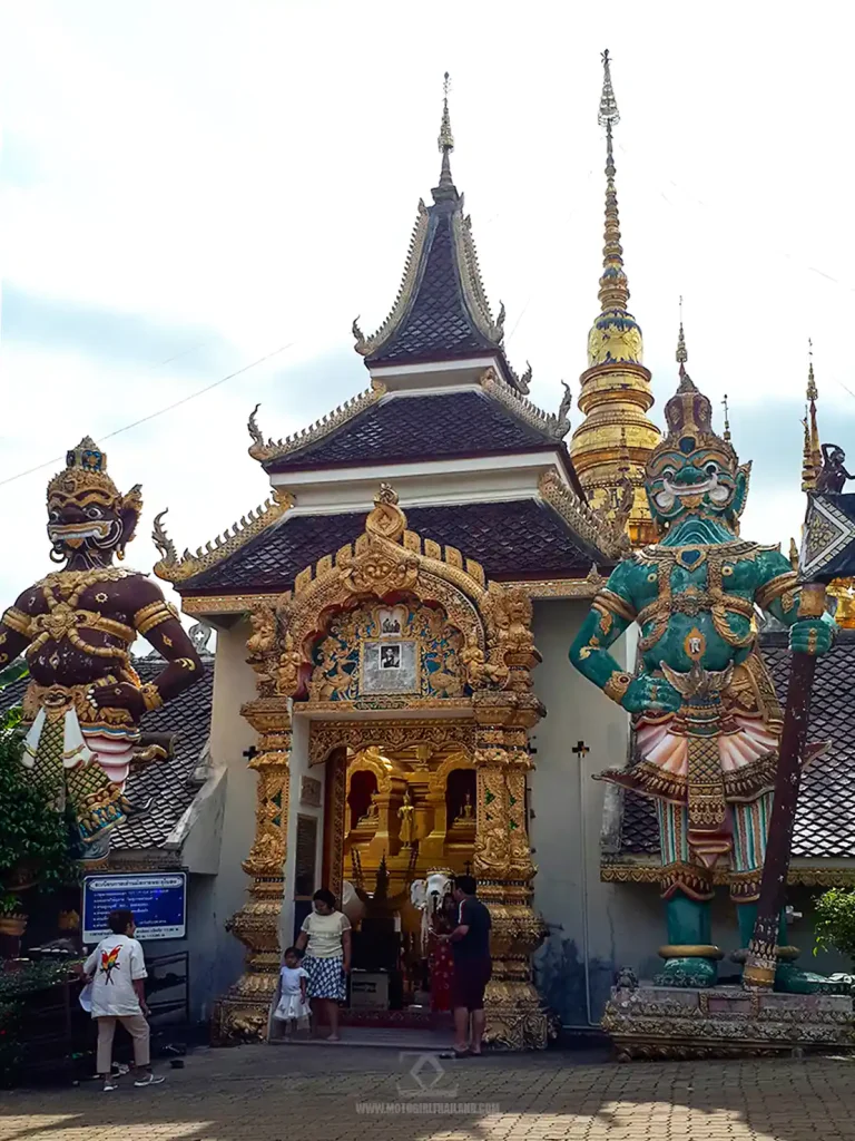 Wat Phra That Suthon Mongkhon Khiri