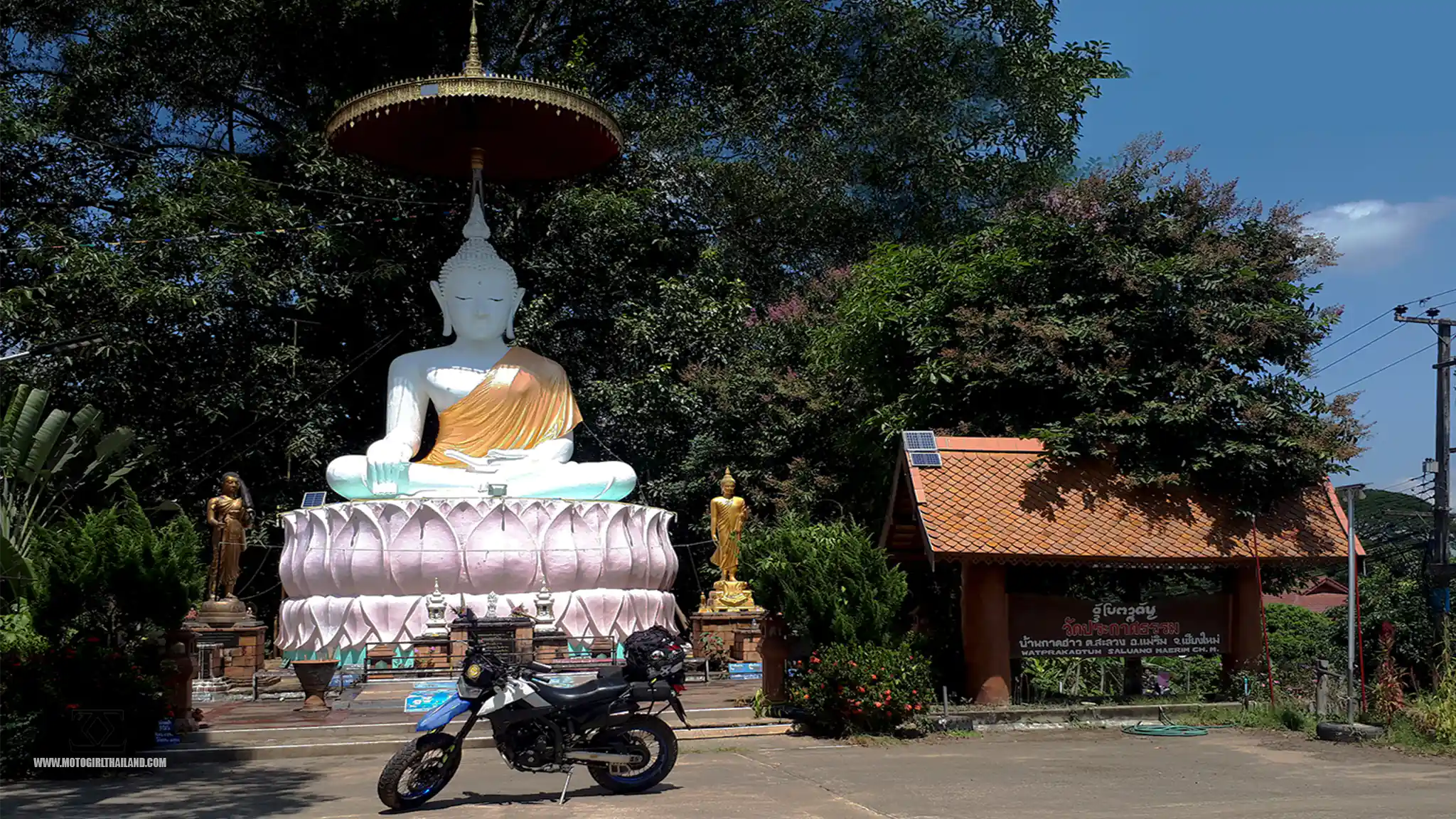 Wat Prakan Tham Temple