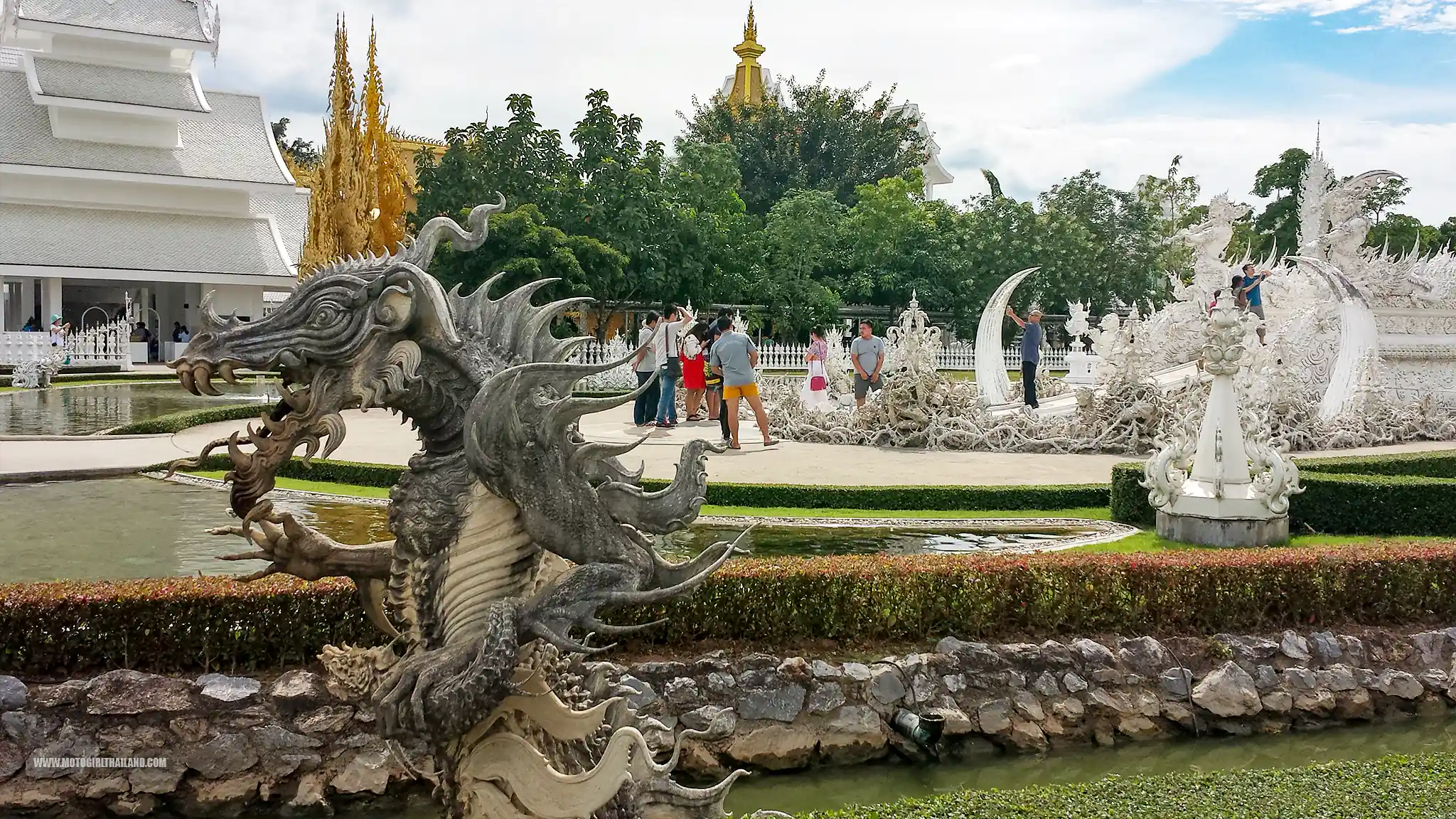 Mae Sai Border Crossing Zed