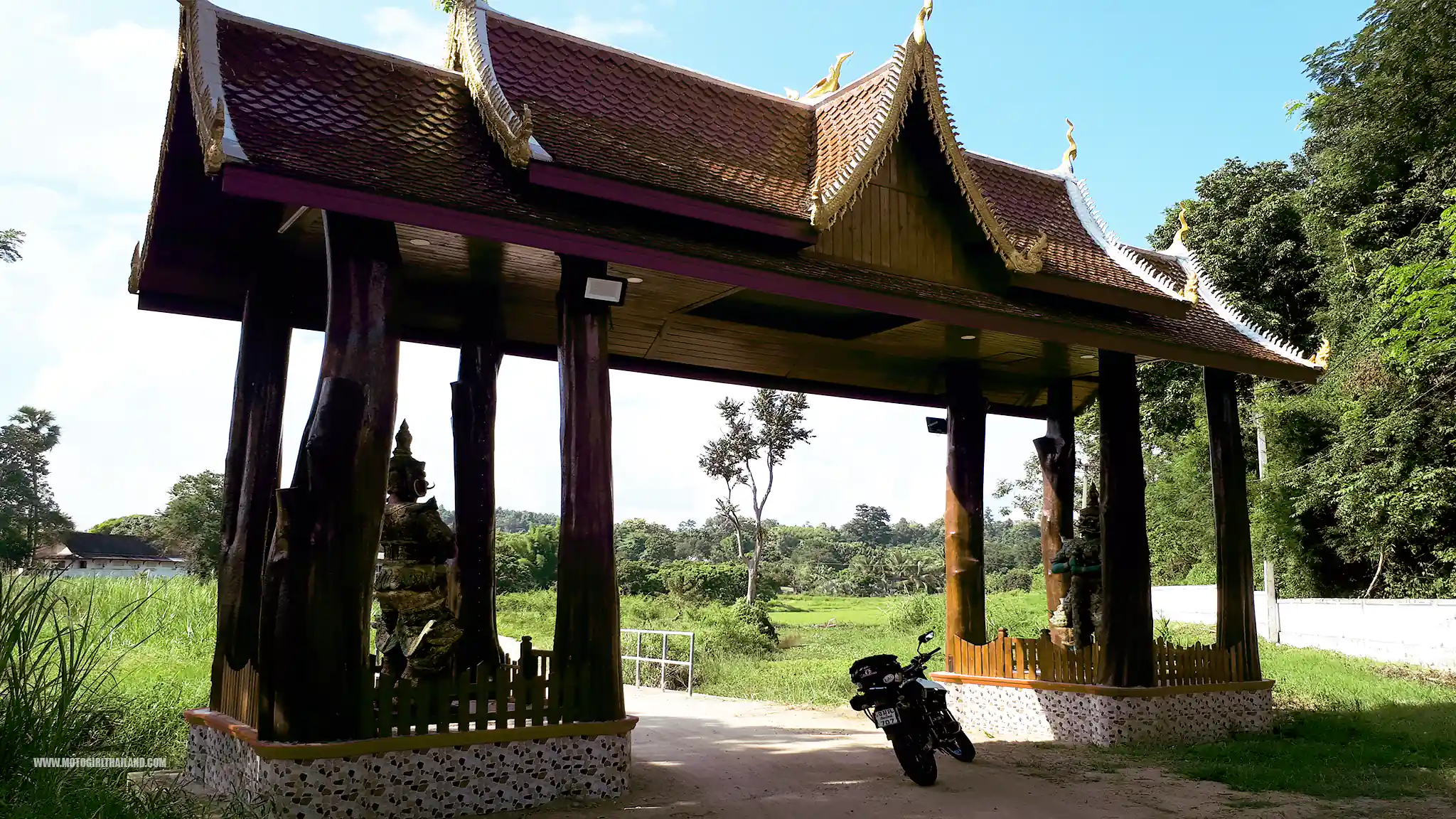 Wat Suwannawa.